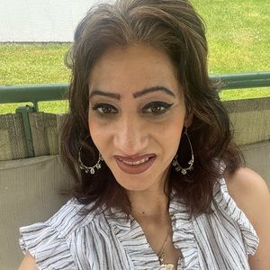 Meet your Posher, Rosa